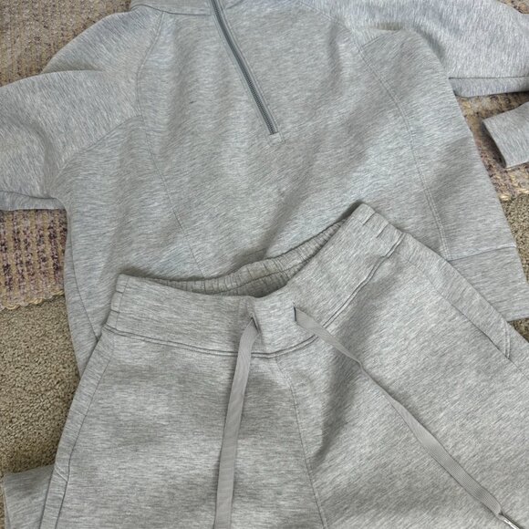 SPANX | AirEssentials® Half Zip Sweater & Wide Leg Pant (Size XS) - Picture 4 of 9